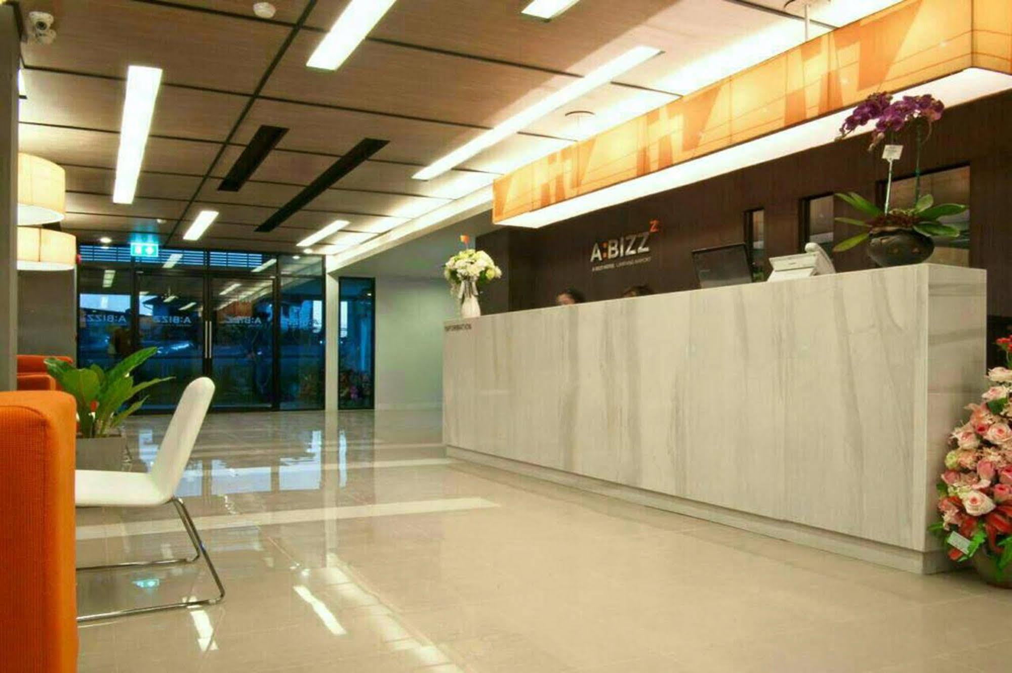 Abizz Hotel Lampang Airport Extérieur photo
