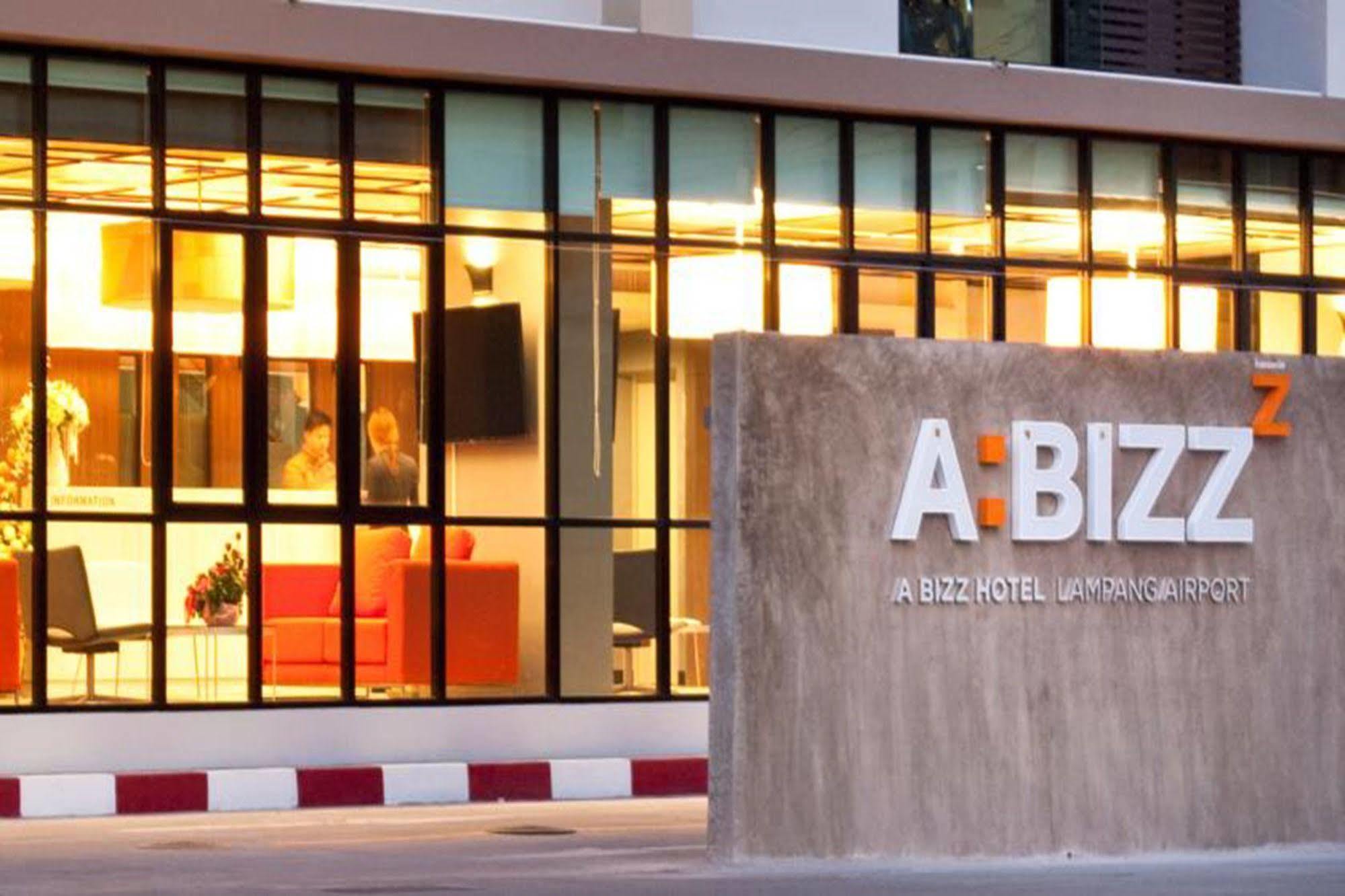 Abizz Hotel Lampang Airport Extérieur photo