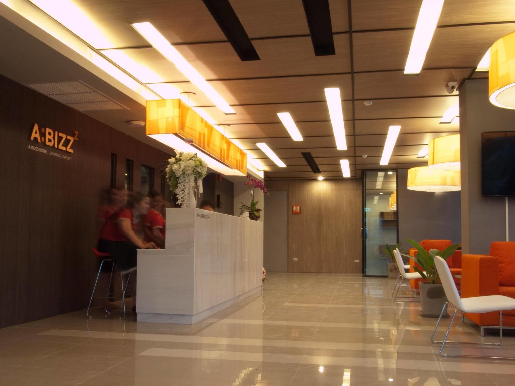 Abizz Hotel Lampang Airport Extérieur photo