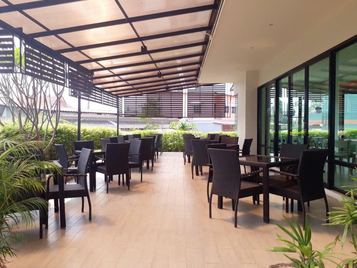 Abizz Hotel Lampang Airport Extérieur photo