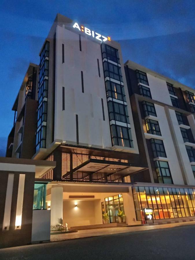 Abizz Hotel Lampang Airport Extérieur photo