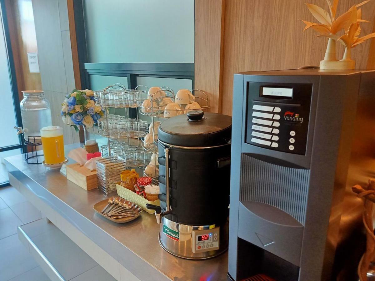 Abizz Hotel Lampang Airport Extérieur photo